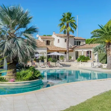 Βίλα Puget-sur-argens Sleeps 8 Wifi *