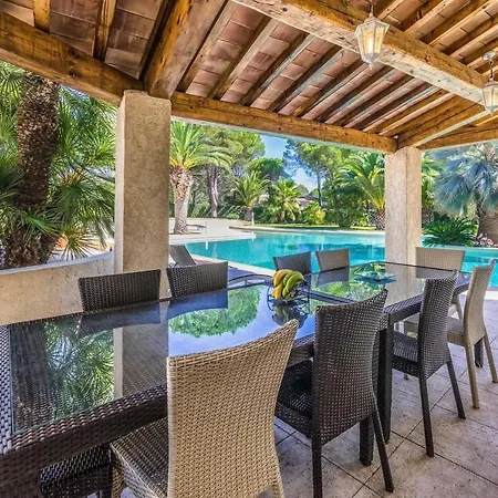 Puget-sur-argens Sleeps 8 Wifi Βίλα Fréjus