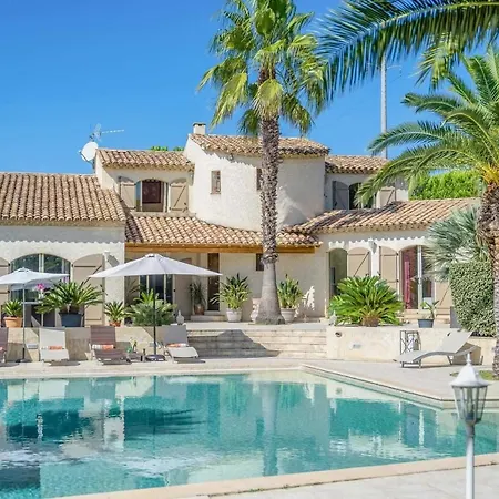 Βίλα Puget-sur-argens Sleeps 8 Wifi Fréjus